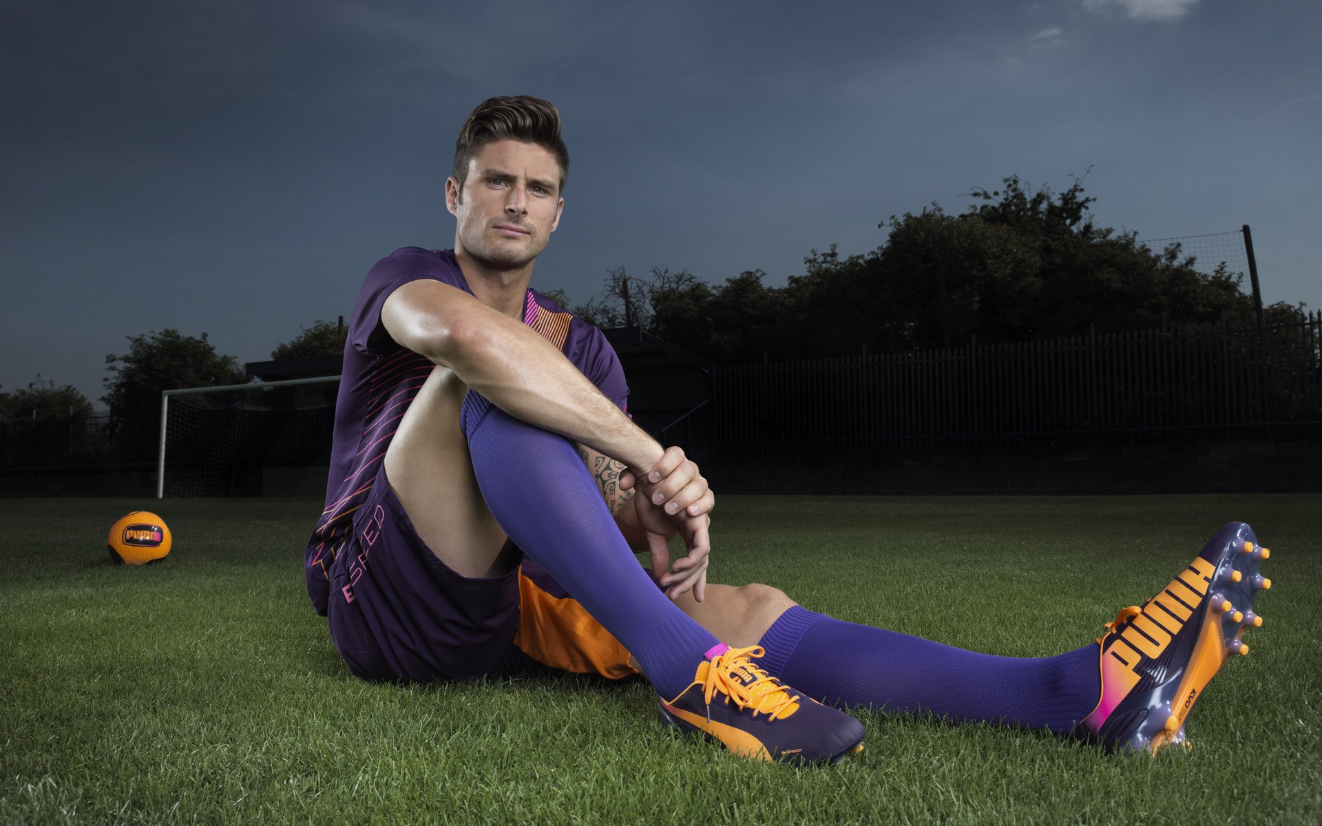 范弗利特主宰比赛走向！湖人险胜凯尔特人，末节三分雨浇灭绿军反扑