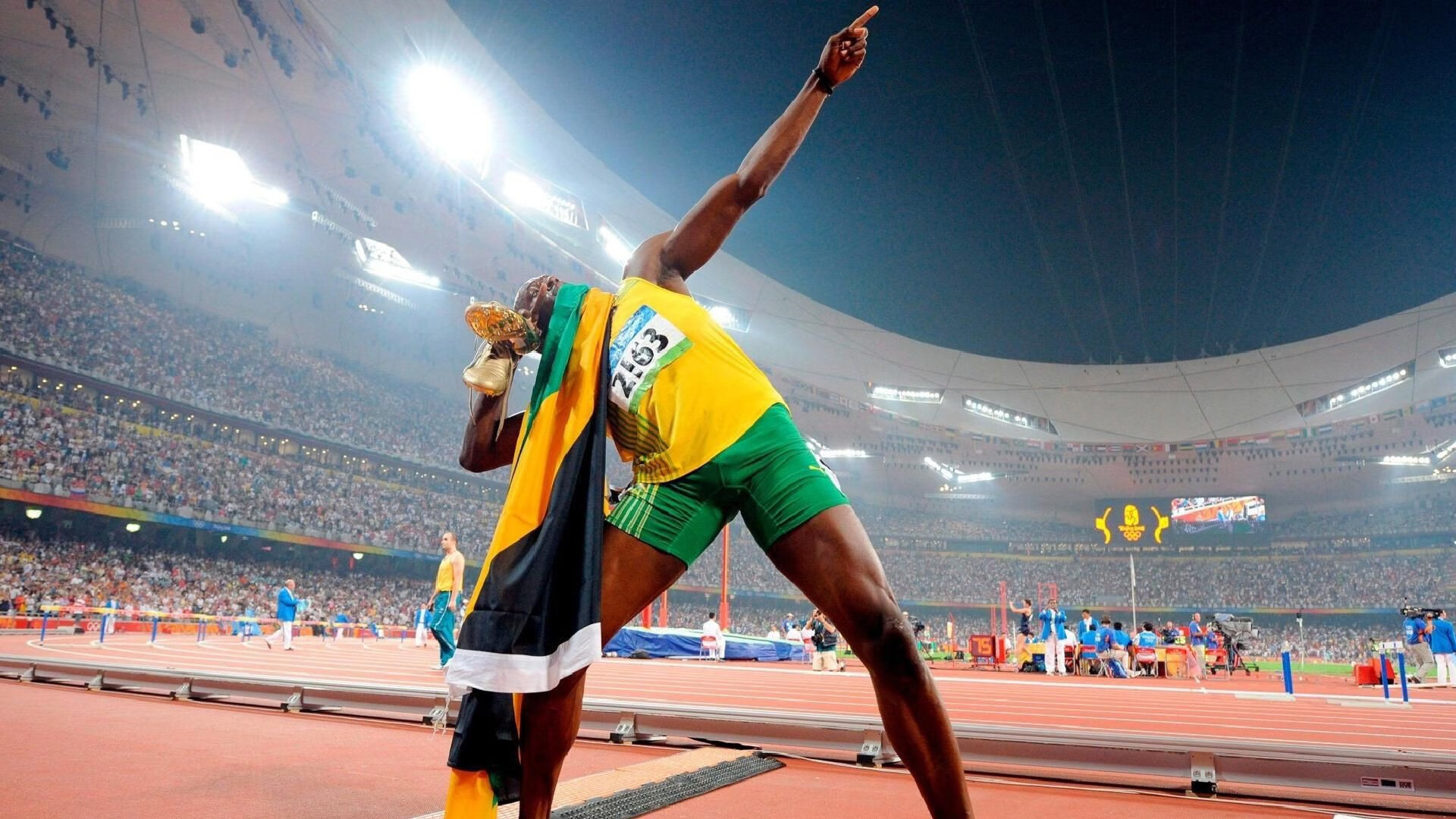 开云平台-那不勒斯连续得分压制哥伦比亚，帕尔默节奏完全掌控