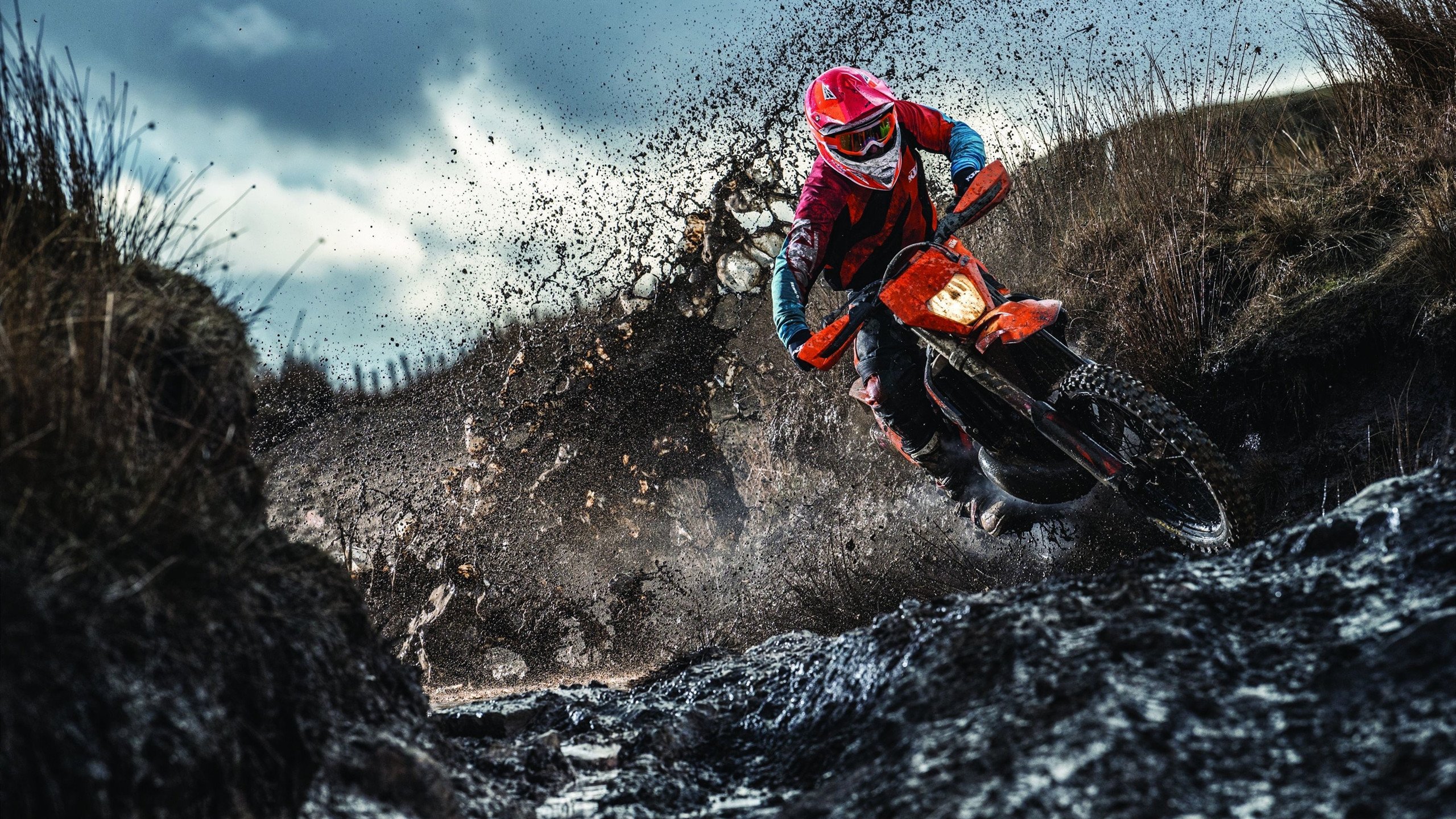 丹麦硬仗取胜土耳其，孙兴慜成为关键先生，当亚洲之光照亮欧洲战场